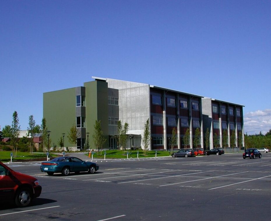 Exterior South facade, photo: Chris Eden.